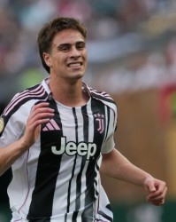 意媒：伊尔迪兹续约后年薪逐年递增至600万欧，尤文为他估值超1亿