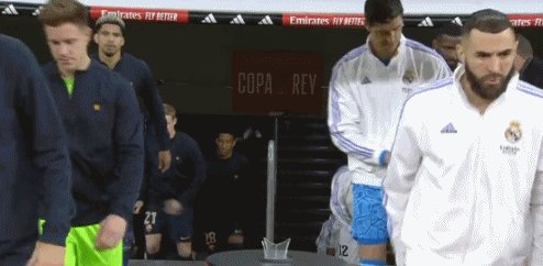 1677787239023092740.gif IMG_6268.gif